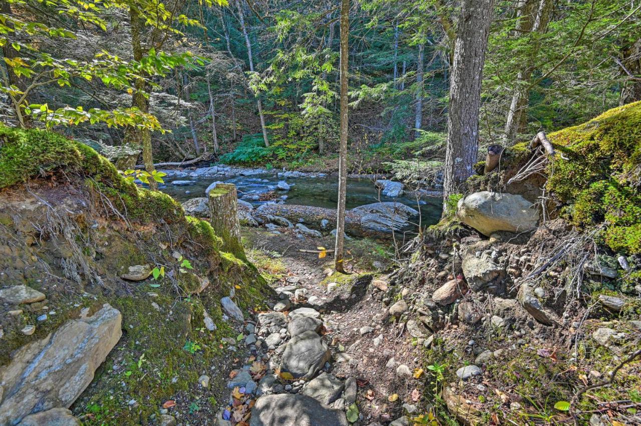 Remote Cabin With Fire Pit 3 Miles To Stowe Mtn! Exterior photo