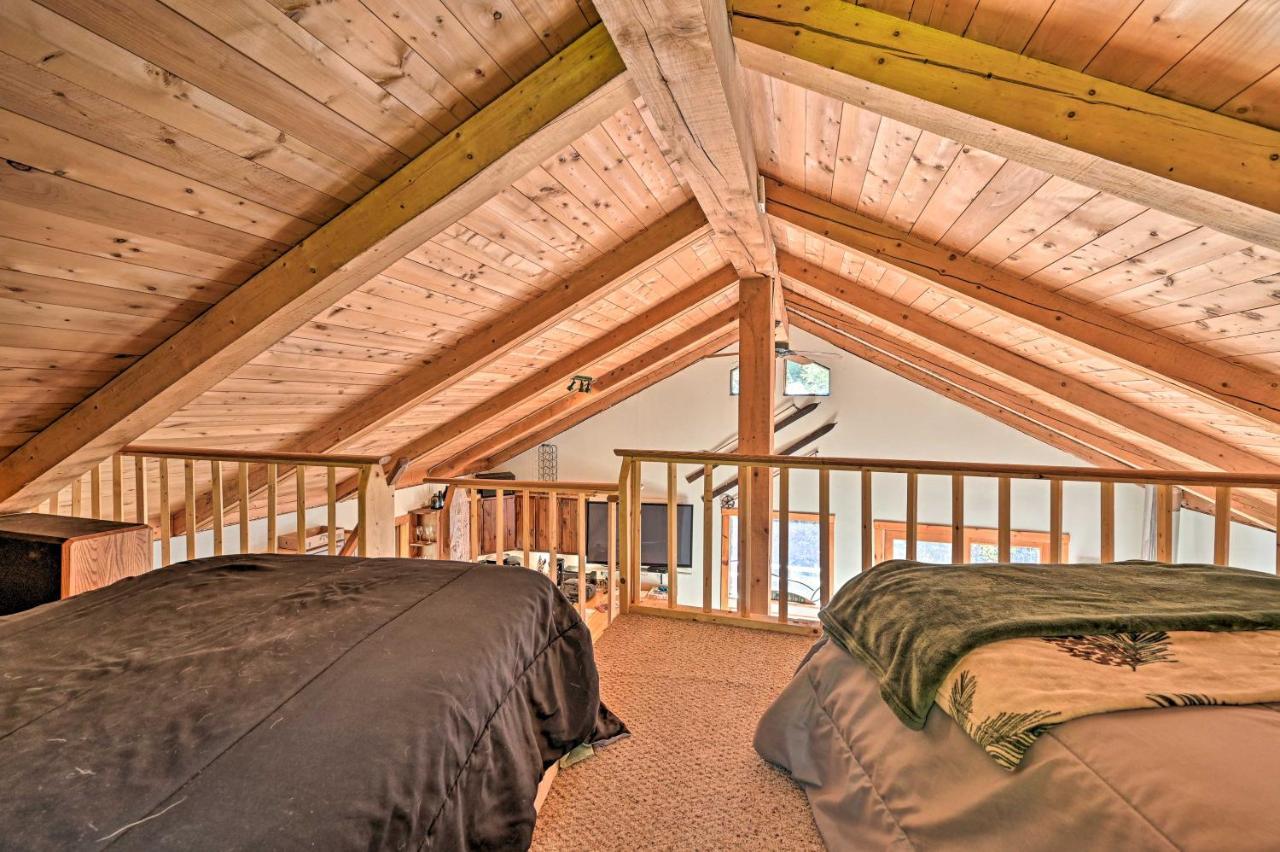 Remote Cabin With Fire Pit 3 Miles To Stowe Mtn! Exterior photo